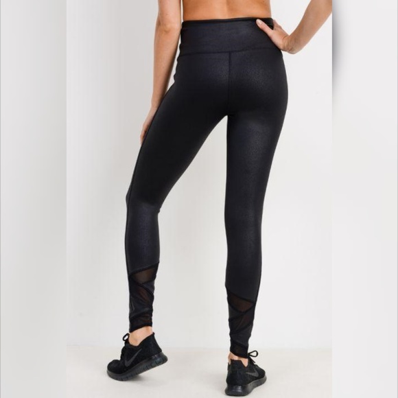 Highwaist Foil Zig-Zag Mesh Leggings - Picture 3 of 5